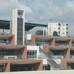 image02.jpg