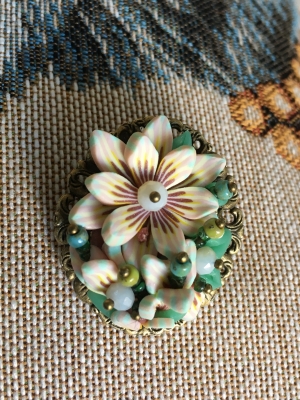 FlowerBrooch.jpg