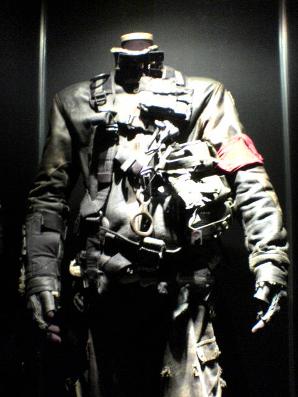 ジョン・コナーの戦闘服1全景