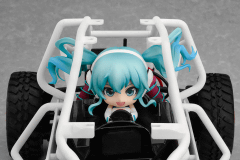 初音ミクを乗せたラジコンはいかが? | SEKIYA NEWS BLOG