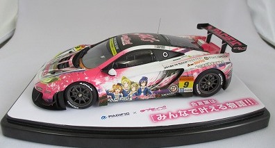 PACIFIC RACINGxラブライブ！ マクラーレン MP4-12C GT3 1/24 PACIFIC RACINGXラブライブ! マクラーレンMP4-12C GT3