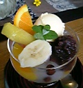 クリームあんみつ
