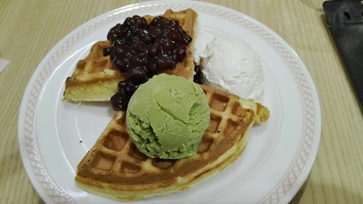 UCC ガーデンカフェ ワッフル