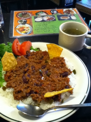 チリコンライス 730円