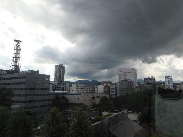 西の空