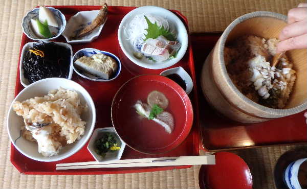 お膳