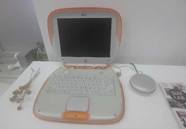 iBook