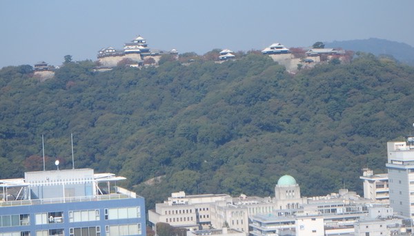 松山城