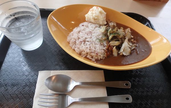 カフェ