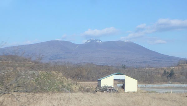 樽前山
