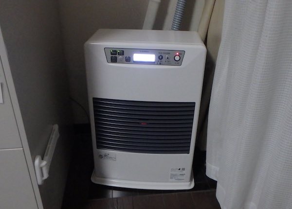 (お話中)ストーブ 暖話室1000型 | 商品一覧 | 夢暖望・暖話室 遠赤外線パネル