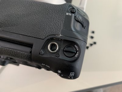 EOS 1DX2のリモート端子カバー修理 | has blog☆