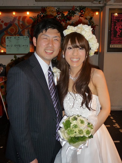 DELTA MARKET WEDDING