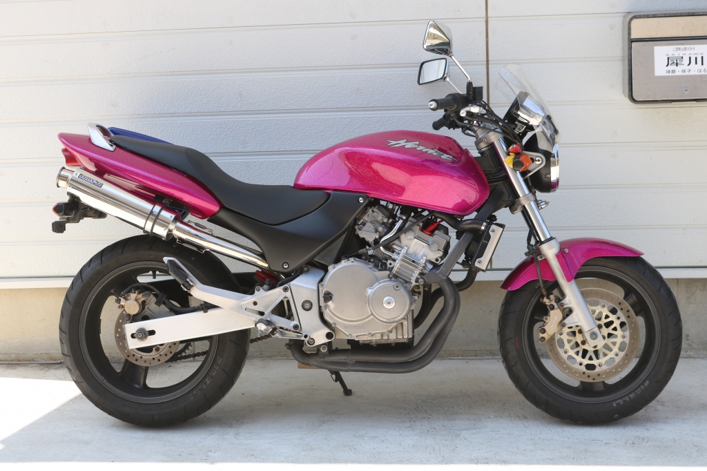 新作オートバイ(HORNET250、キャンディーマゼンタ、ラメ 新作オートバイ(HORNET250、キャンディーマゼンタ、ラメ