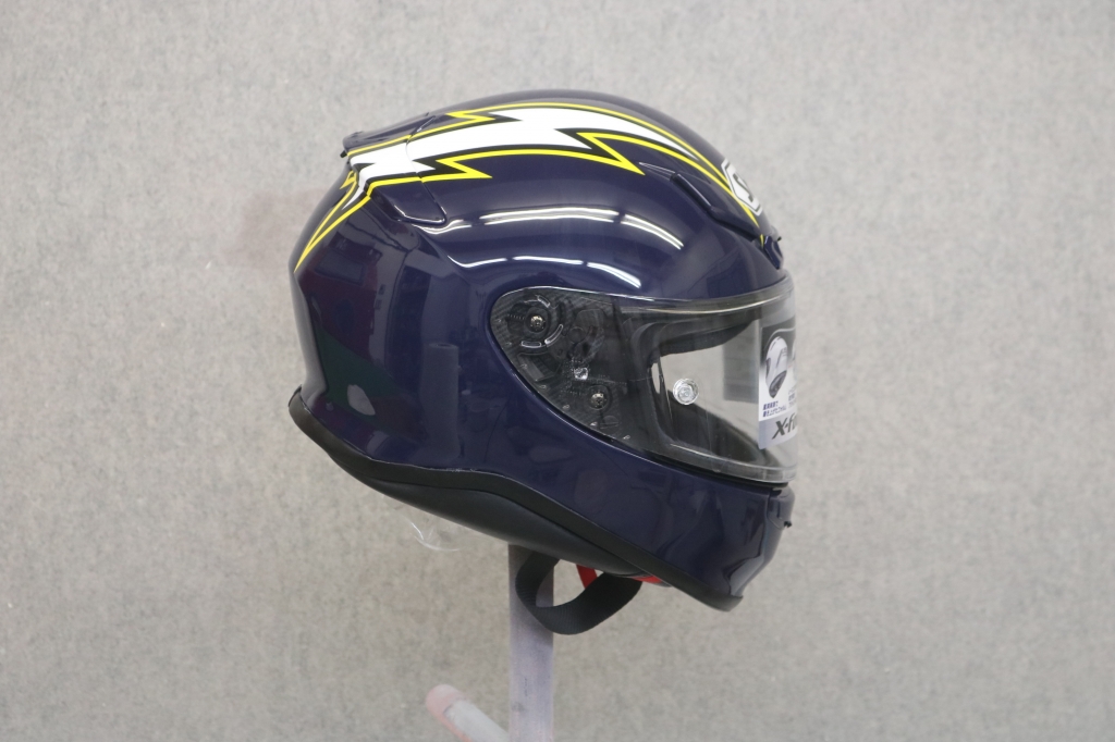 黒い稲妻模様半帽ヘルメット 新作ヘルメット（稲妻イナズマ、Z-9） | カスタムペイント QMA DESIGN blog