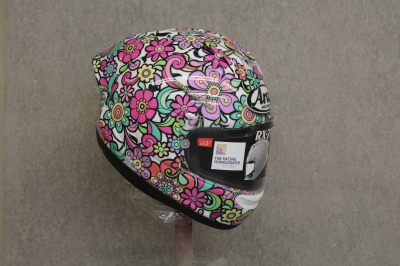 Arai ヘルメット 花柄デザイン アライヘルメットASTRAL-Xに桜のデザインが登場！ - webオートバイ