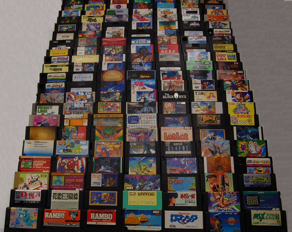 収蔵品を一部紹介 MSXのROMカートリッジ | 日本レトロゲーム協会