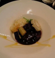 牛ホホ肉の煮込み