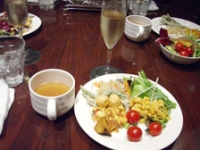 シャンパンと野菜ビュッフェ