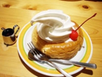 名物のシロノワール