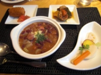 豆と野菜とソーセージの煮込みセット