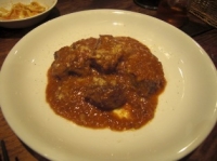 牛ホホ肉の煮込み