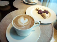 カプチーノと小菓子