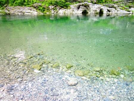 穴吹川へ
