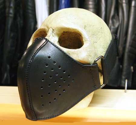 2/11 更新！BARKBOX Leather Mask 通称「本革レザーカラスマスク」再