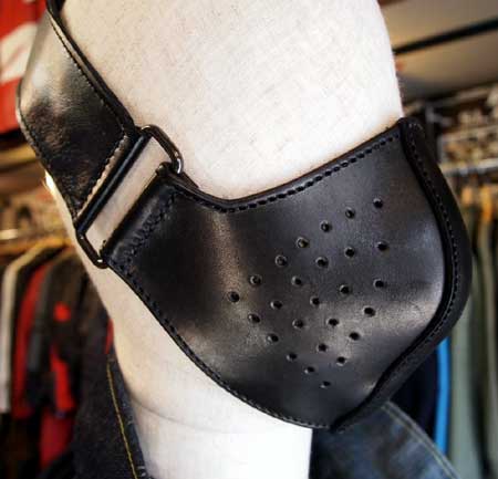 2/11 更新！BARKBOX Leather Mask 通称「本革レザーカラスマスク」再