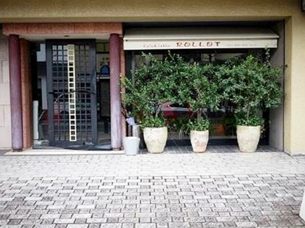 ROLLOT展