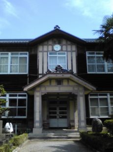 米原、古い学校