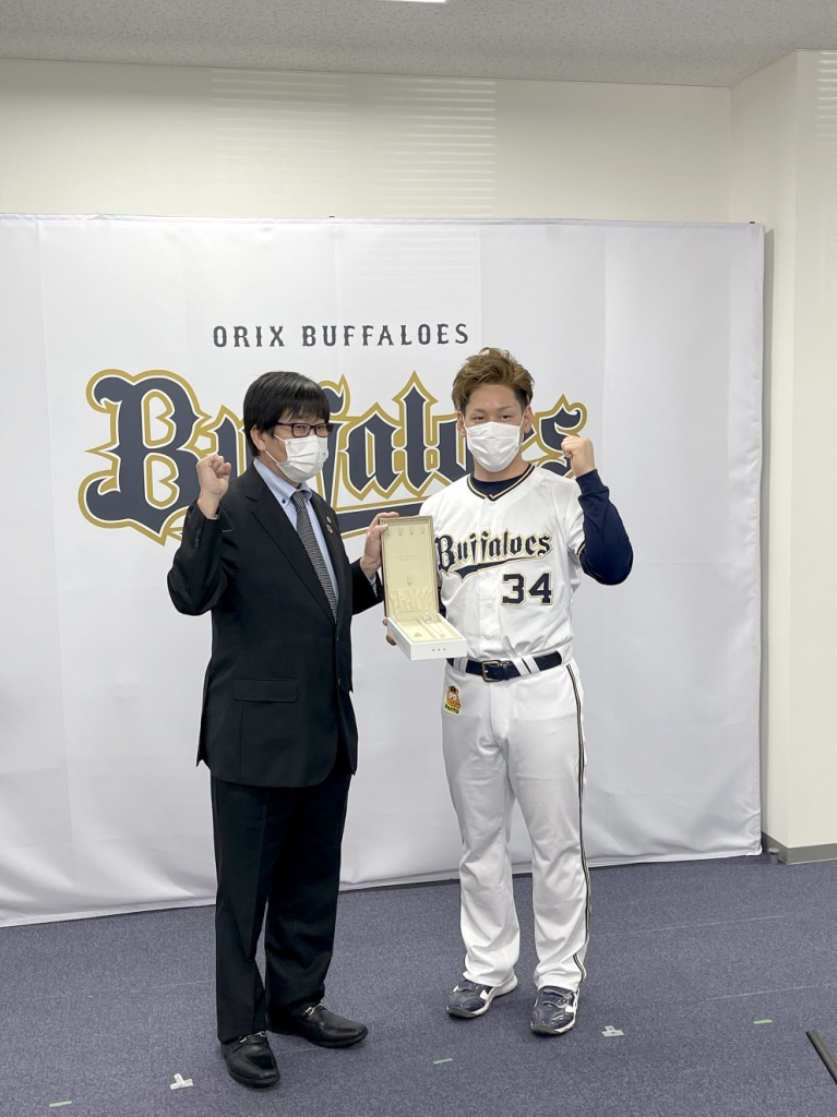 こうじ 様専用オリックスバファローズ スタッフパーカー 他一点 オマケ
