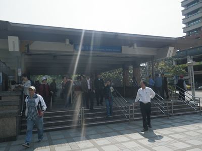 p_096.jpg
