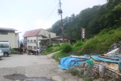 p_072.jpg