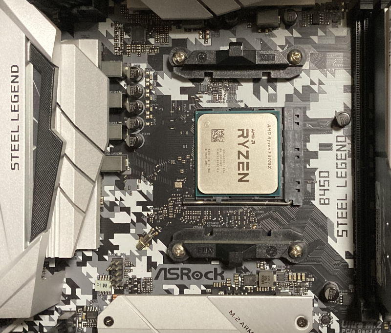 B450マザーでCPUをRyzen 5 2600からRyzen 7 5700XへBIOSアップで B450マザーでCPUをRyzen 5 2600からRyzen 7 5700XへBIOSアップで