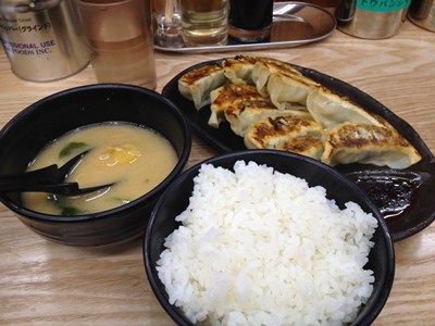 せい家