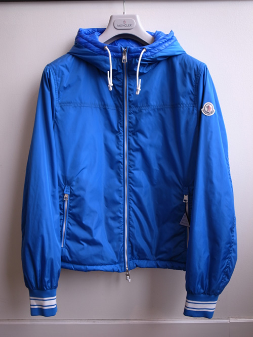 能あるアウターはダウンを隠す。「MONCLER (モンクレール)のLEANDRE 
