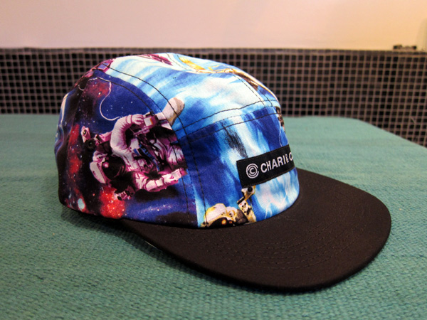 Chari&Co.NYC 宇宙柄ドットキャップ.jpg