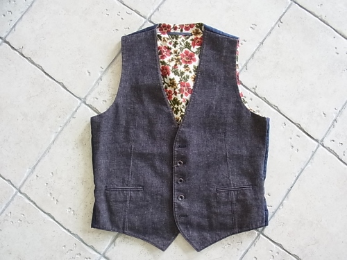 MONTEDORO(モンテドーロ)GILET(ジレ).jpg