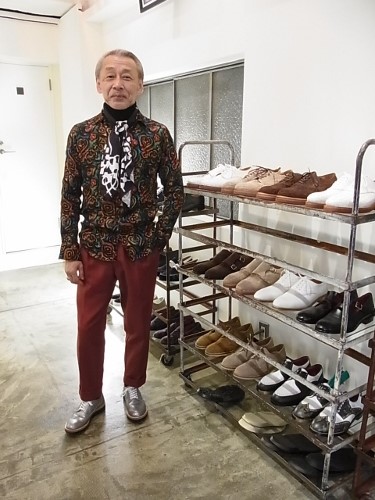 坪内浩さん全身.jpg