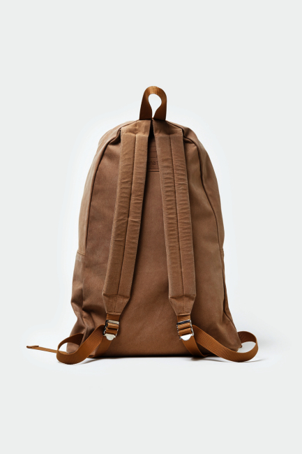 後ろ姿がサマになる nonnative(ノンネイティブ)nonnative DWELLER