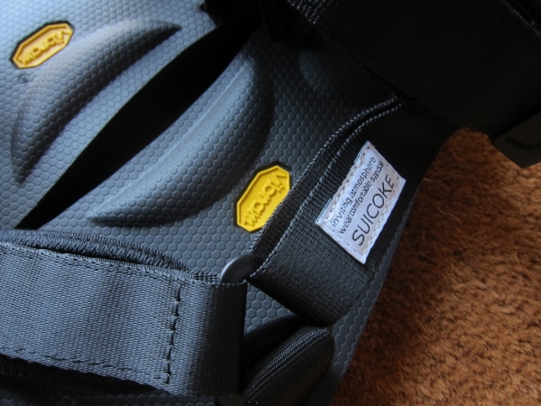 SUICOKE DEPA-v2 OG-022V2 black 5.jpg