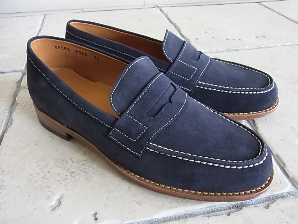 jalan sriwijaya 98589 navy suede.jpg