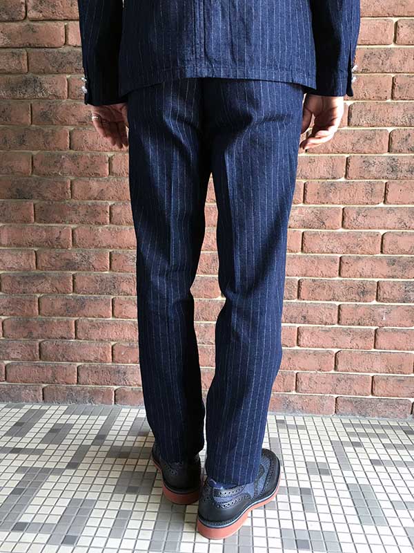 ザスタイリストジャパン 新ストライプデニム細身スラックス.jpg
