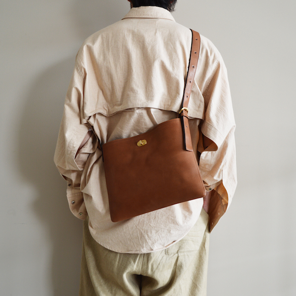 Hender Scheme  twist buckle bag  ○