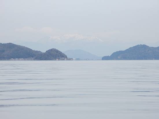 沖島と霊仙山
