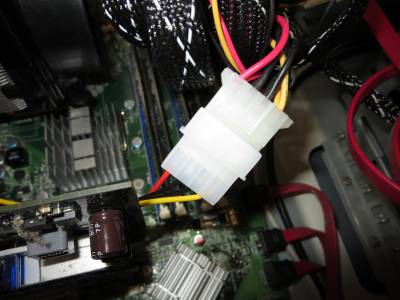 2013-12-25_拡張スロット1番・PCI_ExpressX1_ボード長110mm・USB3.0ボード・電源コード_0344_s.JPG