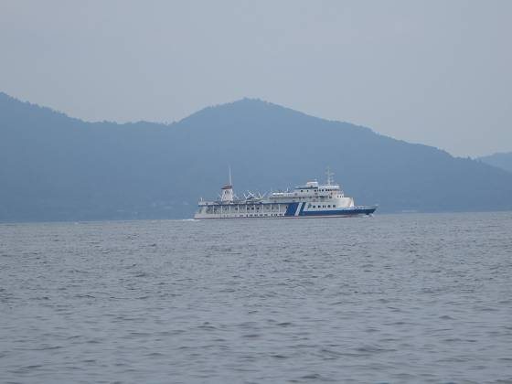 2014-07-18_1153_時の南(右舷側)の前方に「湖の子」_IMG_6597_s.JPG