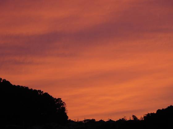 2014-10-10_1740_ホームの西に夕焼け_IMG_8176_s.JPG